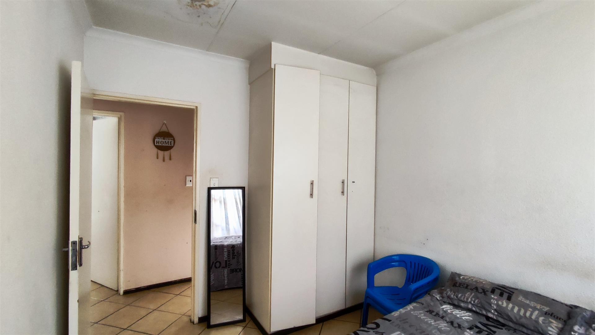 Bed Room 2 - 11 square meters of property in Albertsdal