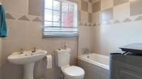 Bathroom 1 - 6 square meters of property in East Lynne