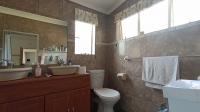 Main Bathroom - 8 square meters of property in Sandringham