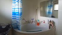 Bathroom 1 - 18 square meters of property in Sandringham