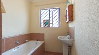 Bathroom 1 - 9 square meters of property in Lotus Gardens