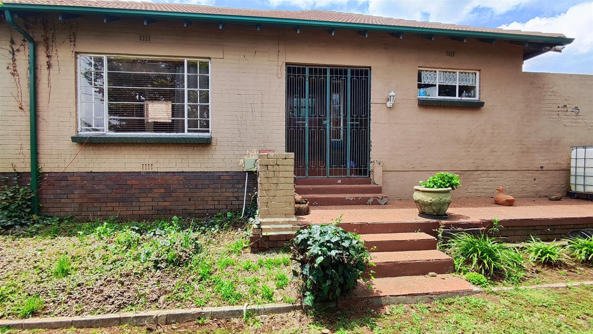 Front View of property in Gerdview