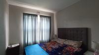 Bed Room 1 - 13 square meters of property in Clubview