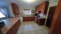 Kitchen of property in Heuwelsig Estate