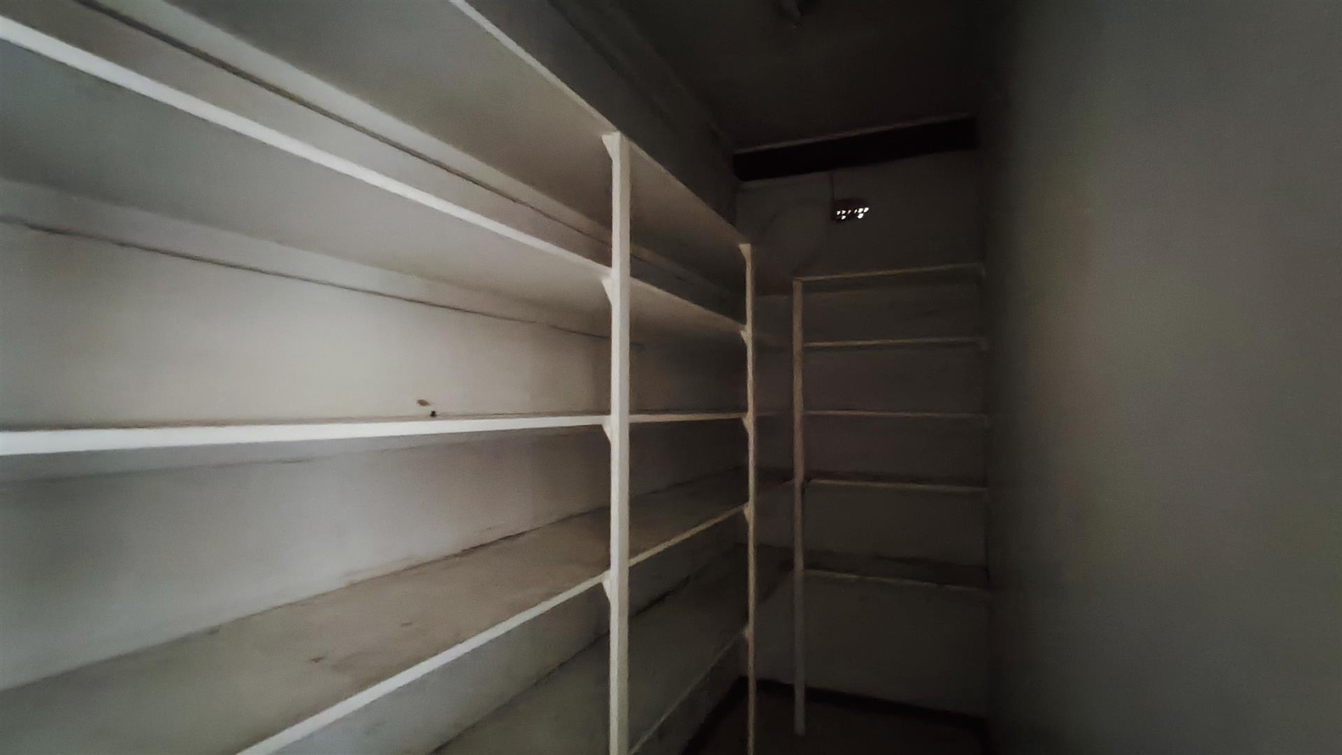 Spaces - 63 square meters of property in Terenure