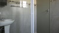 Main Bathroom - 5 square meters of property in Albertsdal