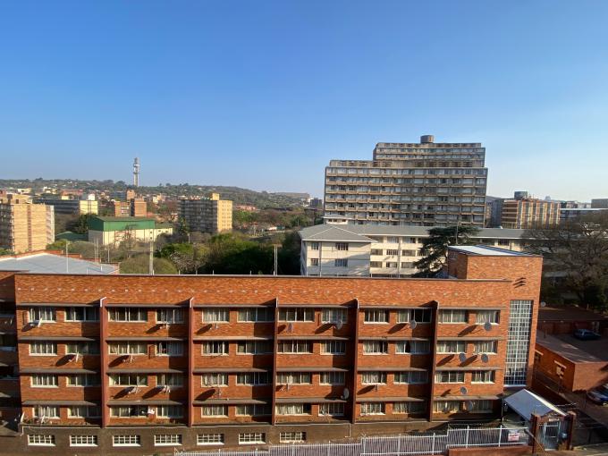 1 Bedroom Apartment for Sale For Sale in Pretoria Central - MR593344