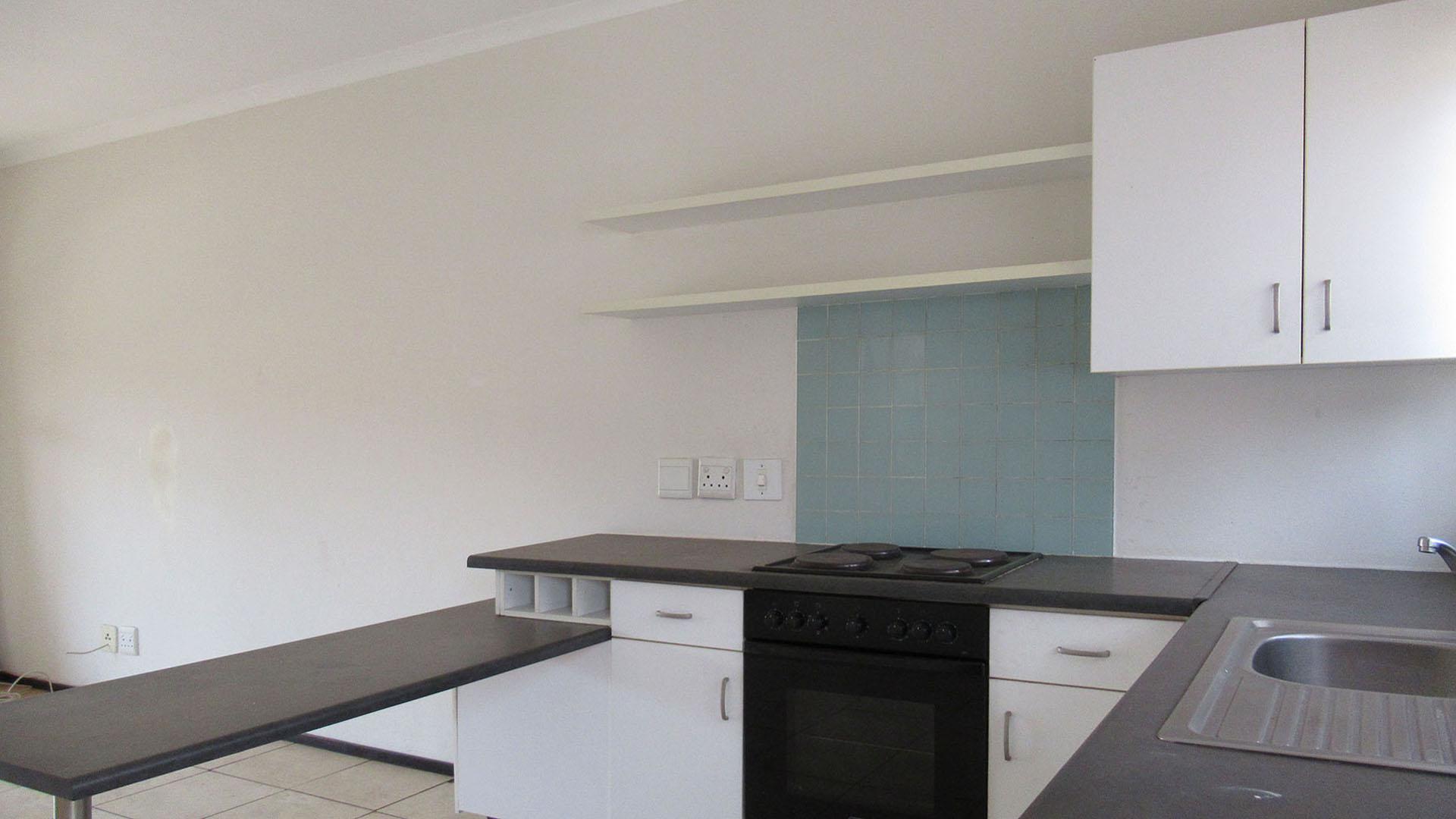 Kitchen - 10 square meters of property in Brenthurst