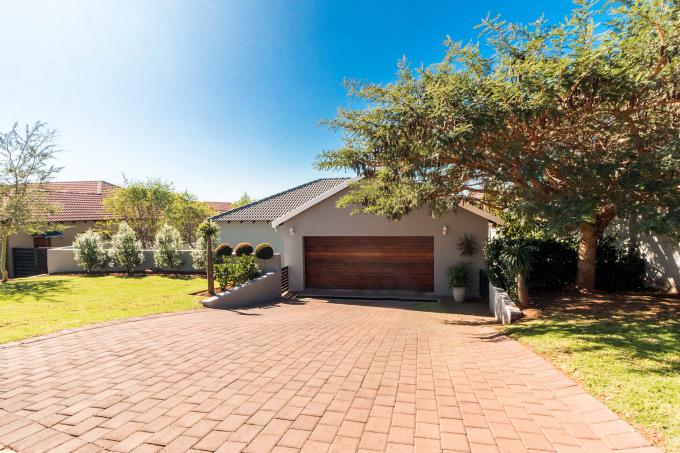 3 Bedroom House for Sale For Sale in Mooikloof - MR593551