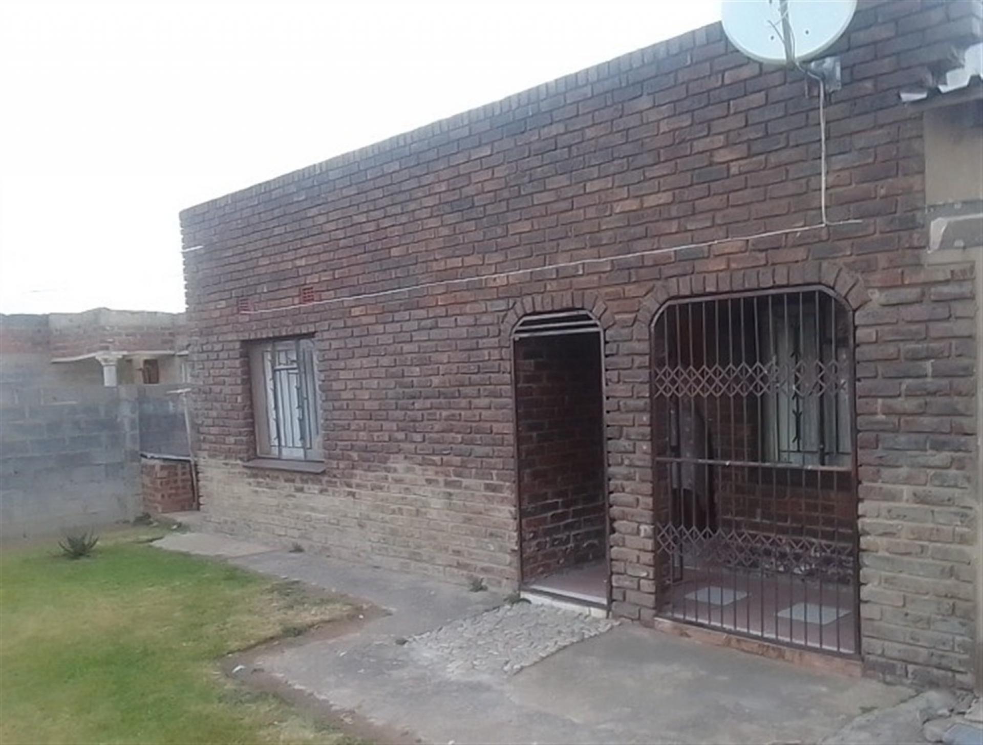 Front View of property in Osizweni