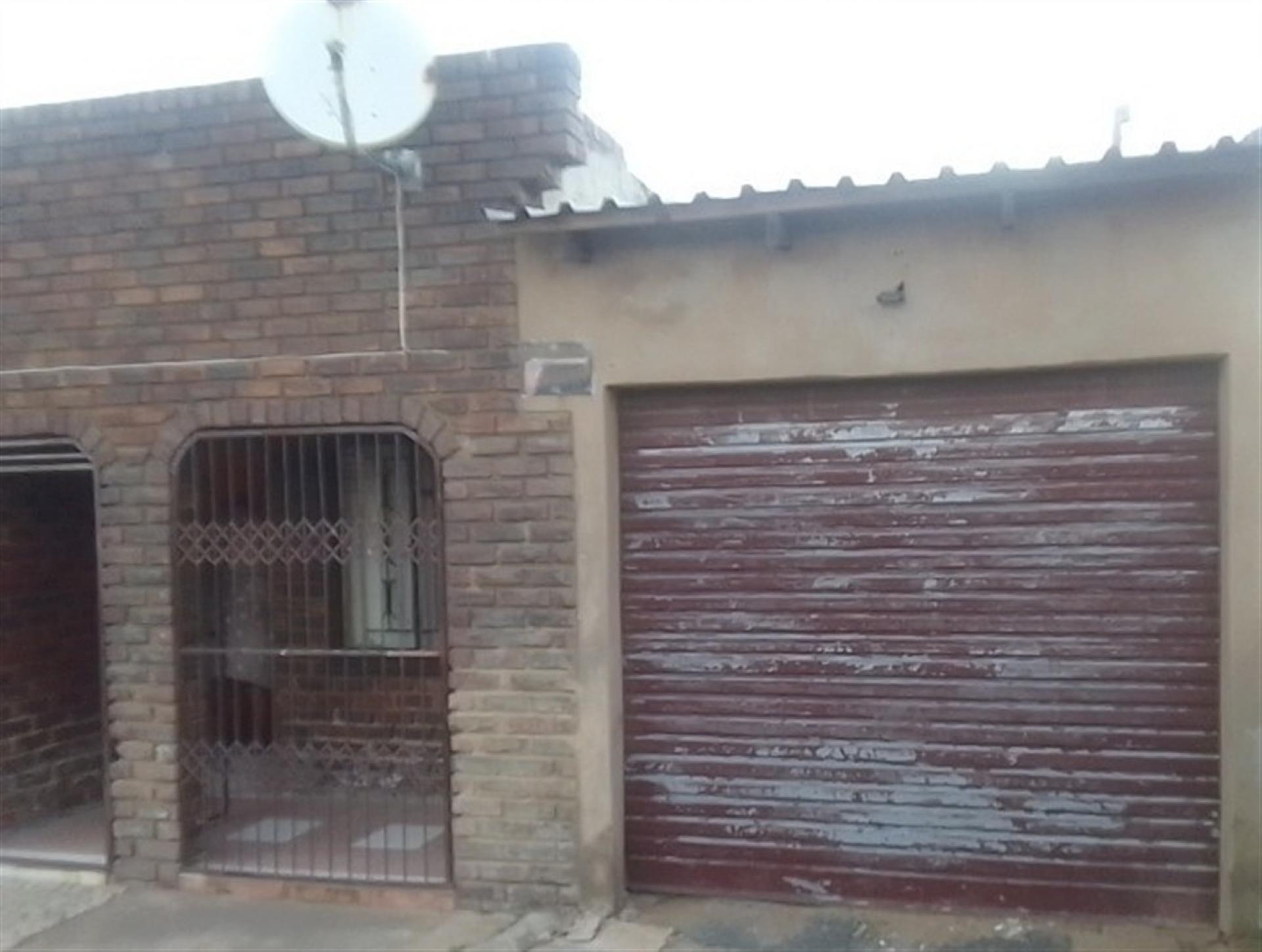 Front View of property in Osizweni