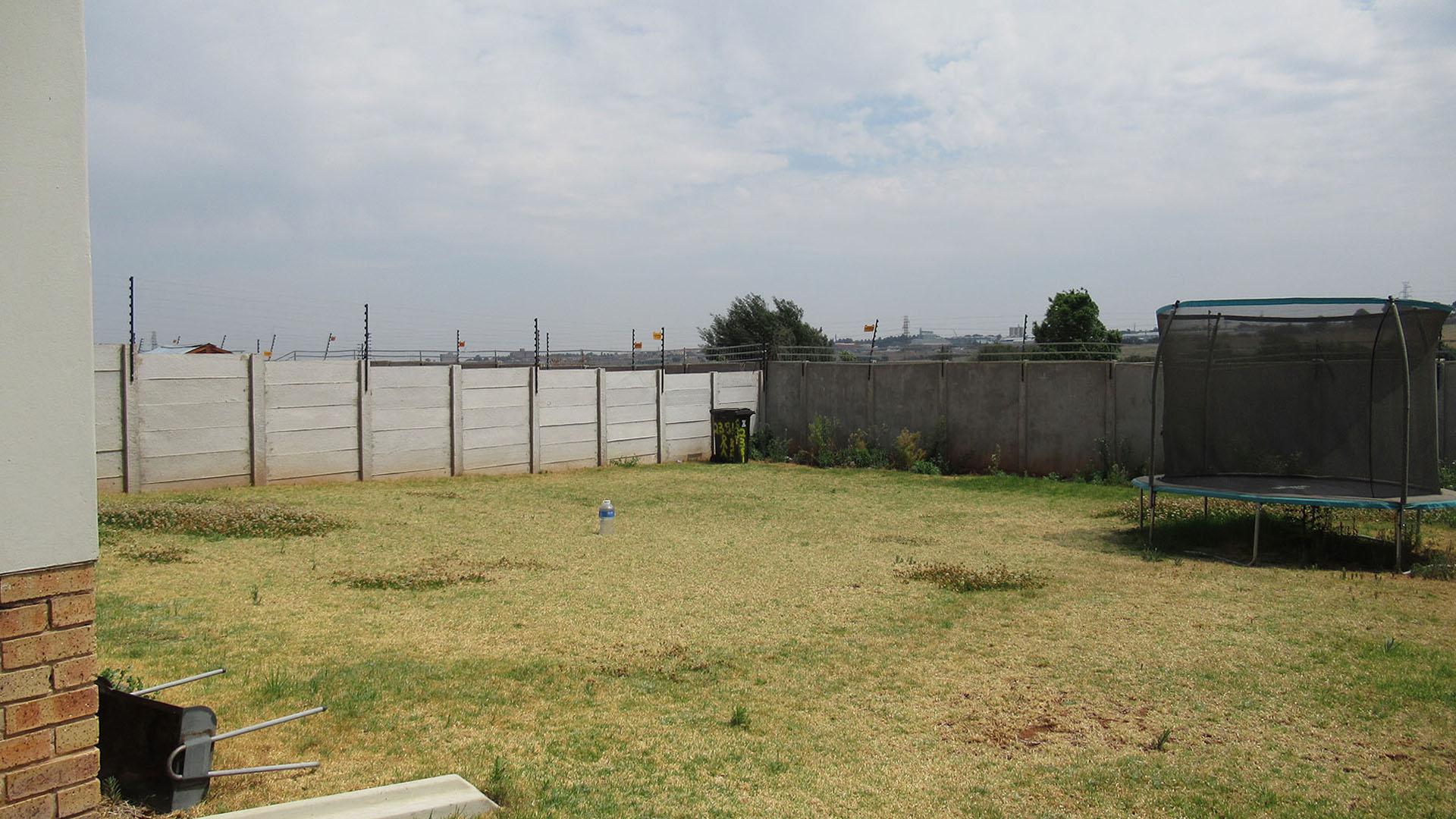 Backyard of property in Mindalore