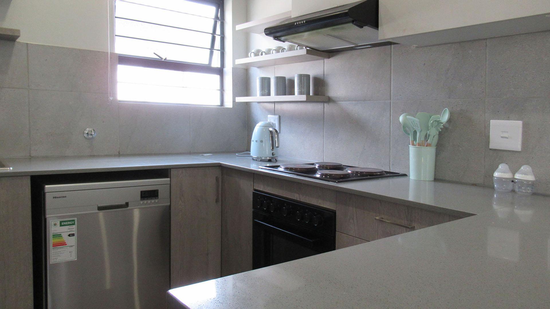 Kitchen - 20 square meters of property in Mindalore
