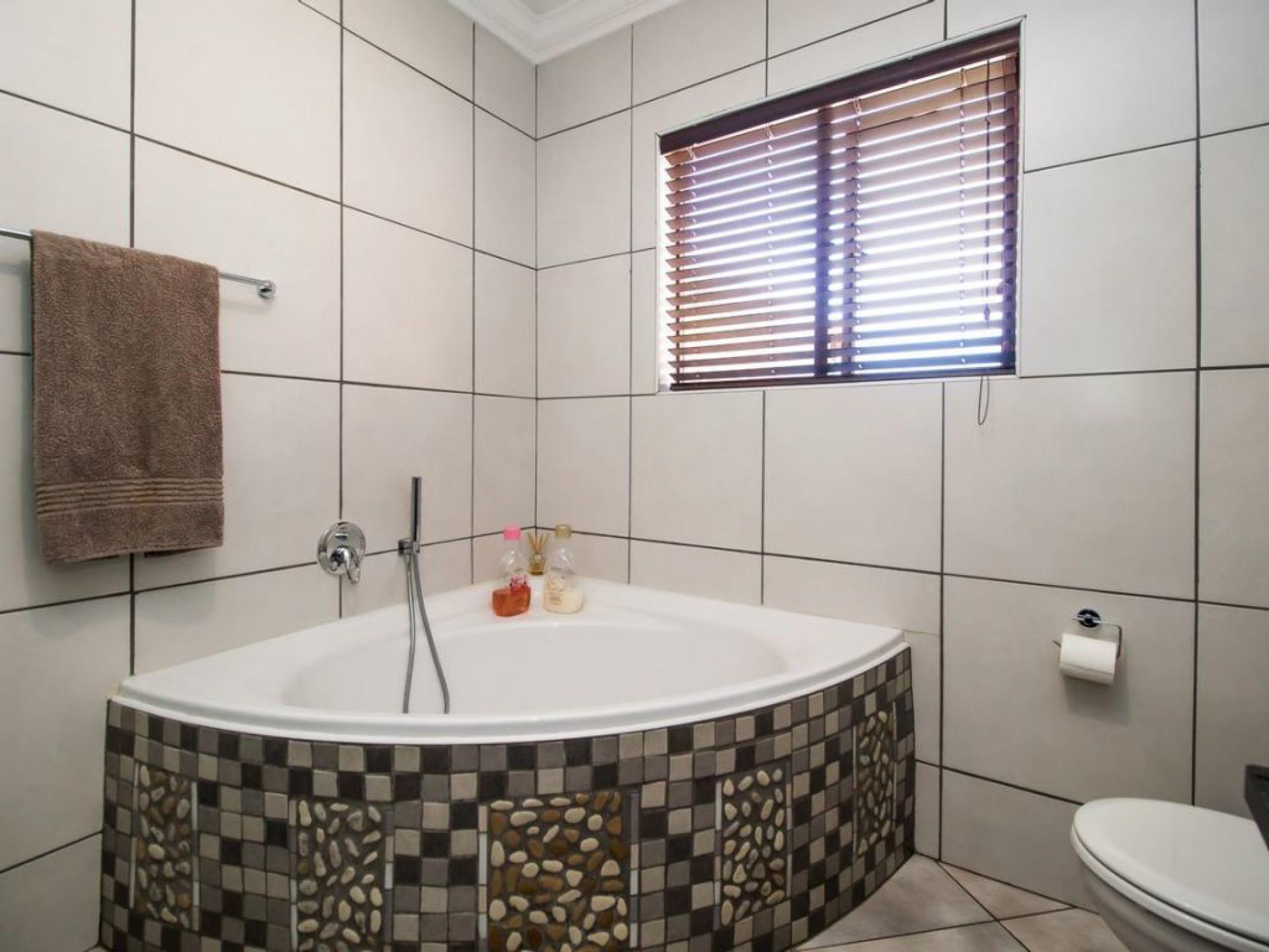  of property in Savannah Country Estate