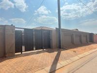 Front View of property in Protea Glen