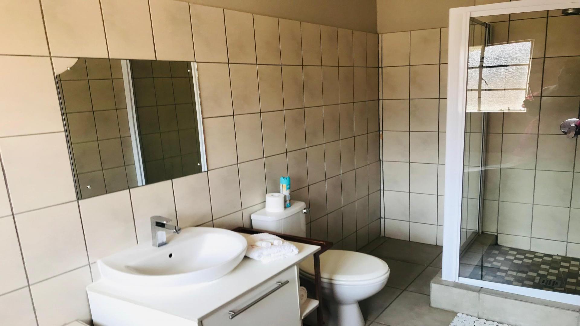 Bathroom 1 of property in Makhado (Louis Trichard)