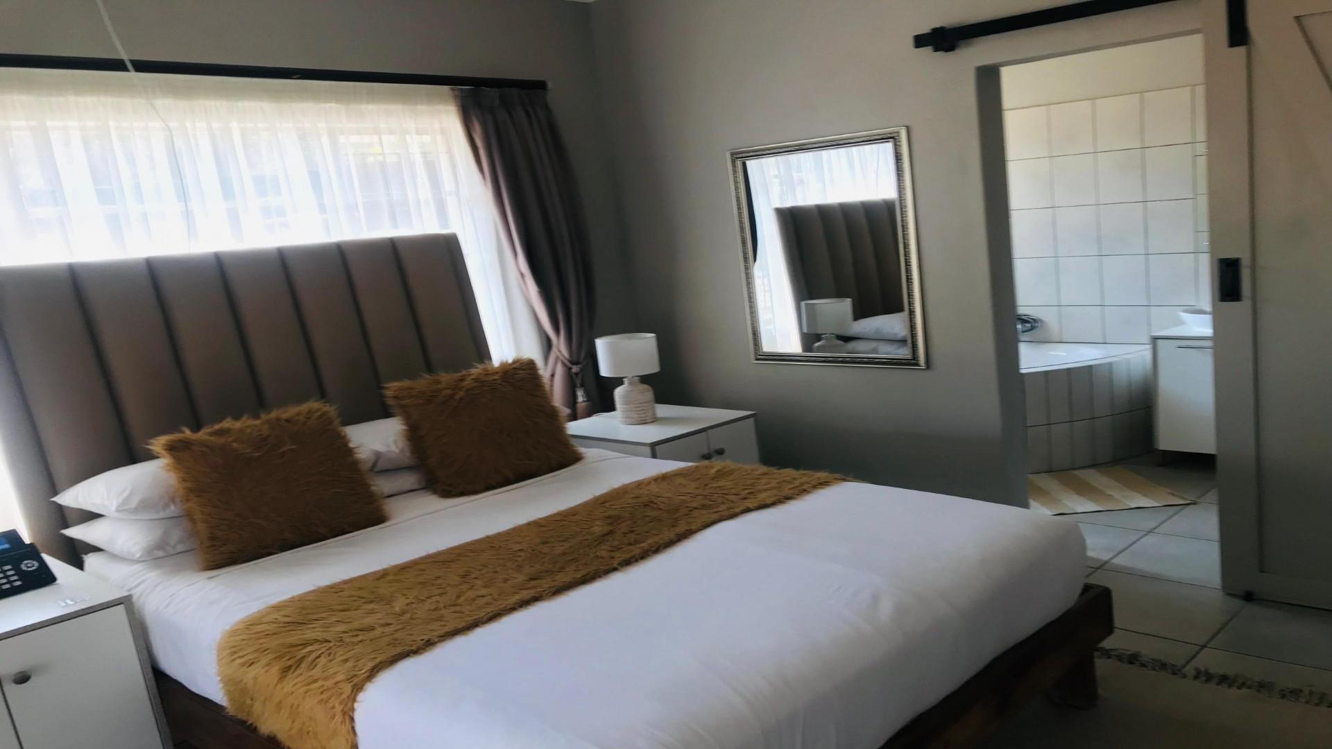 Bed Room 1 of property in Makhado (Louis Trichard)