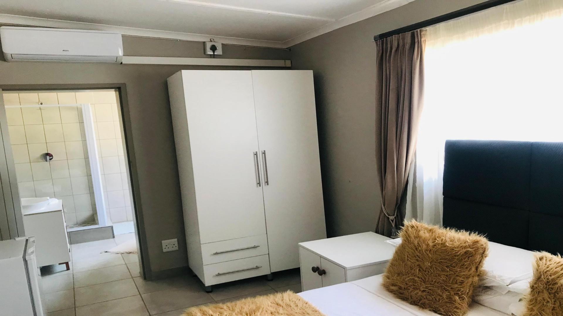 Bed Room 3 of property in Makhado (Louis Trichard)