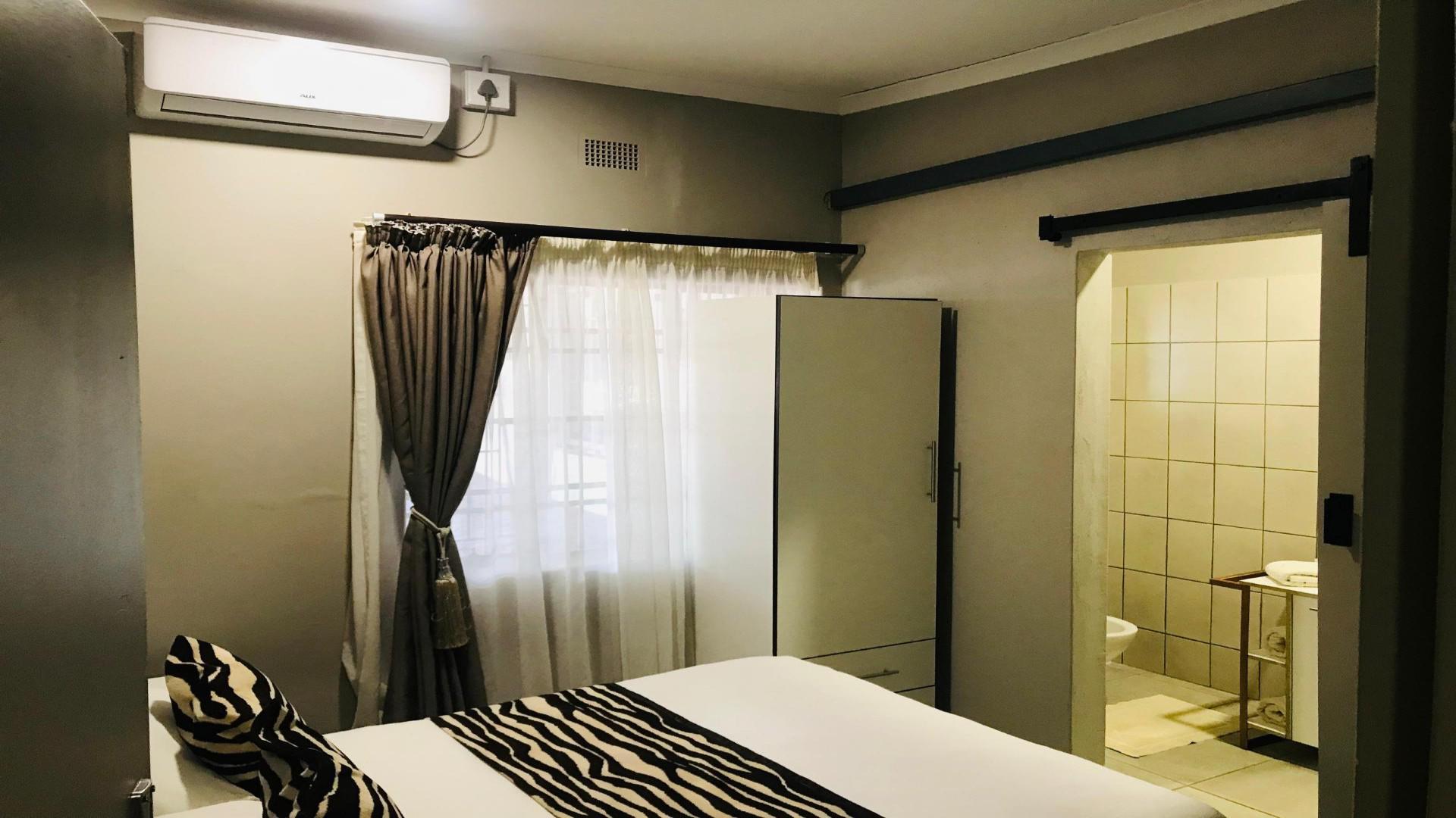 Bed Room 5+ of property in Makhado (Louis Trichard)