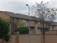Front View of property in Monavoni