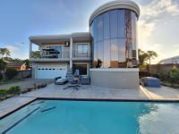  of property in Queensburgh