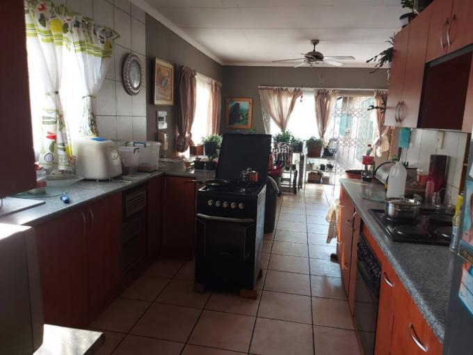 3 Bedroom Simplex for Sale For Sale in Kanonkop - MR594273