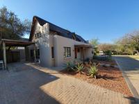 3 Bedroom 2 Bathroom Simplex for Sale for sale in Hoedspruit