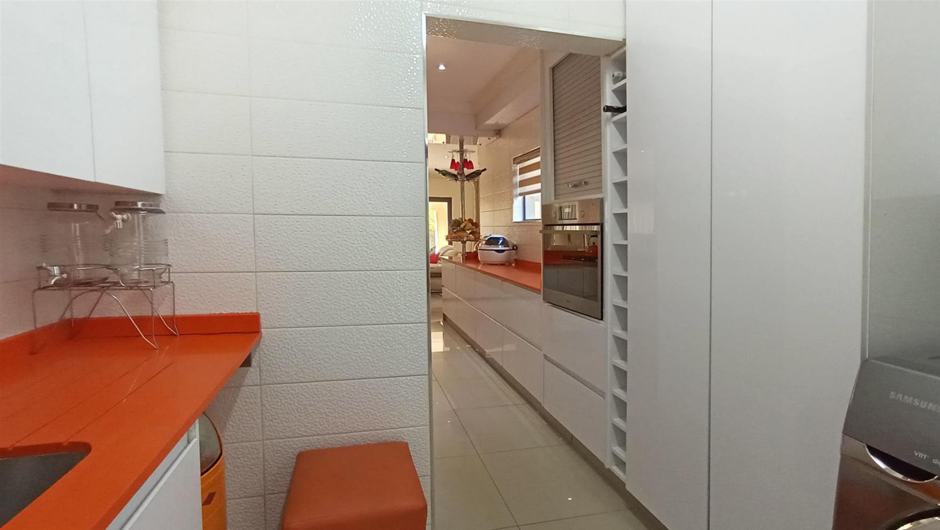 Scullery - 7 square meters of property in Montana Tuine