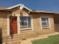 2 Bedroom 1 Bathroom Flat/Apartment for Sale for sale in Olievenhoutbos