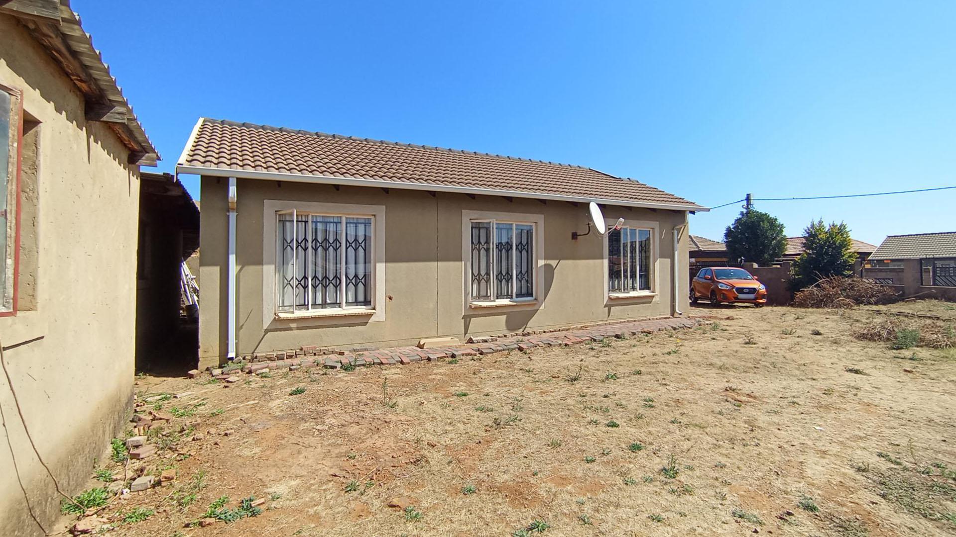 Backyard of property in Mahube Valley