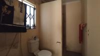 Main Bathroom - 5 square meters of property in Mahube Valley