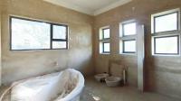 Main Bathroom - 14 square meters of property in Raslouw