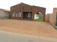 Front View of property in Protea Glen