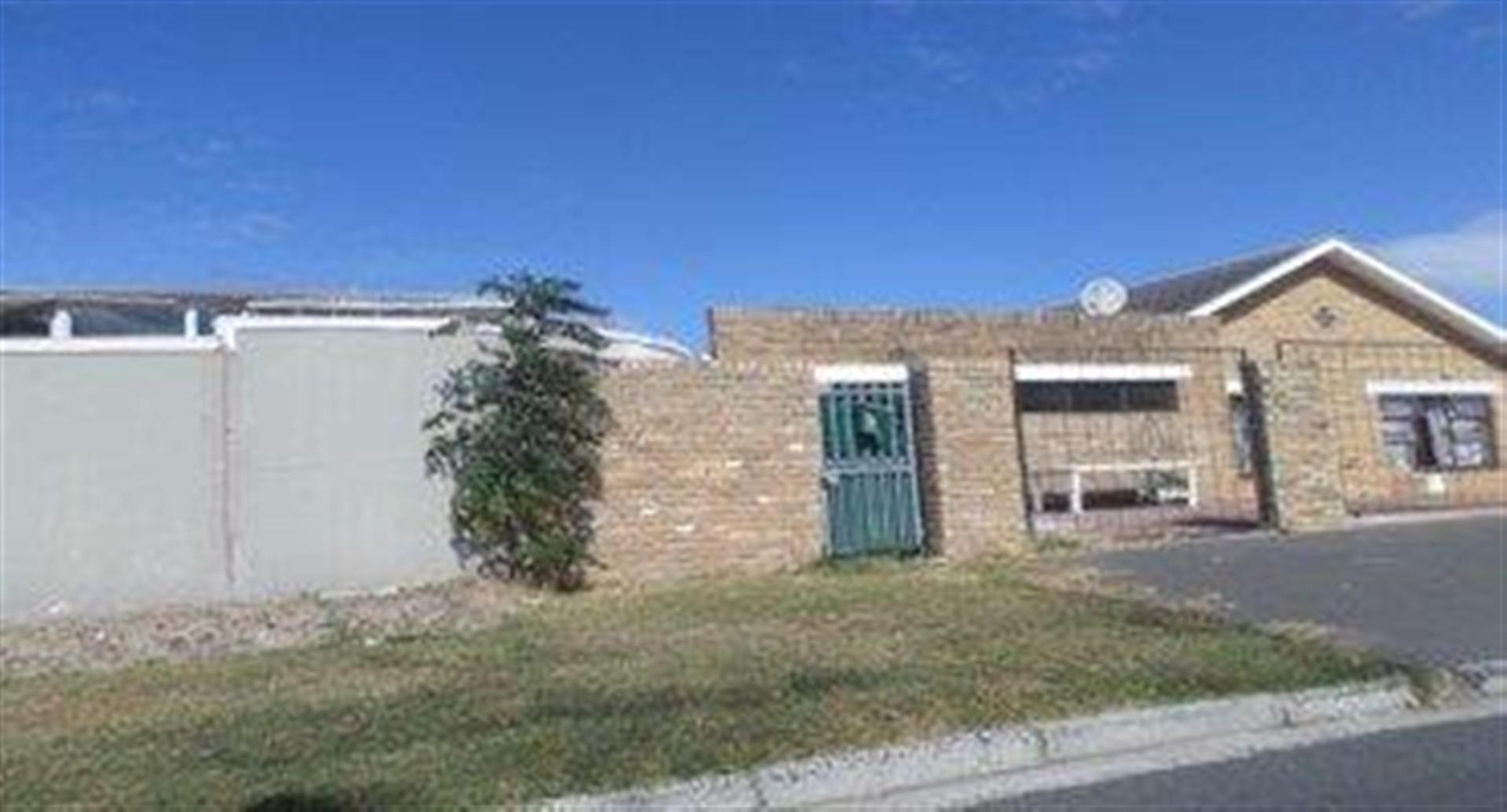 Front View of property in Diep River