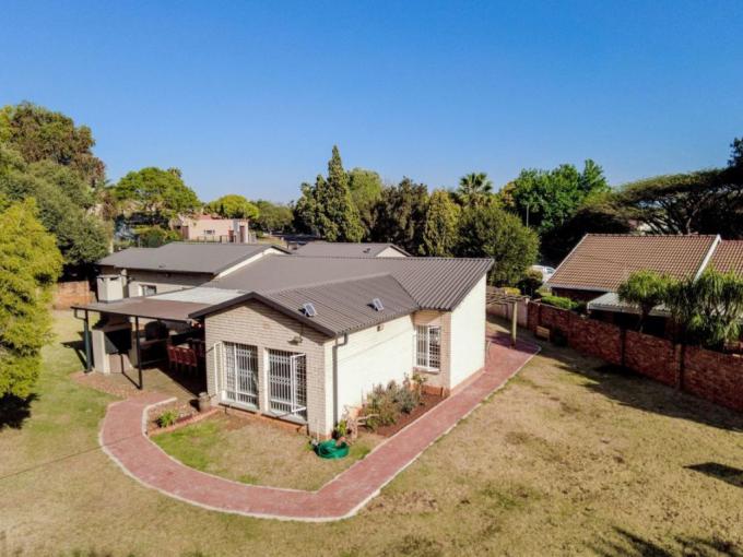 3 Bedroom House for Sale For Sale in Faerie Glen MR594563