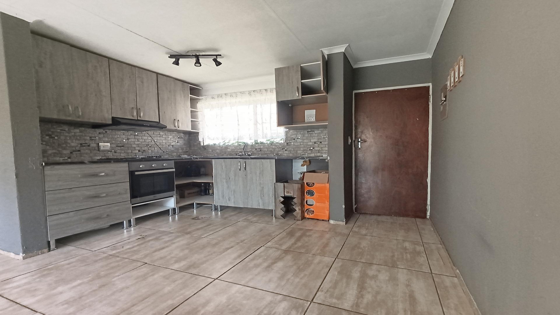 Kitchen of property in Glen Marais