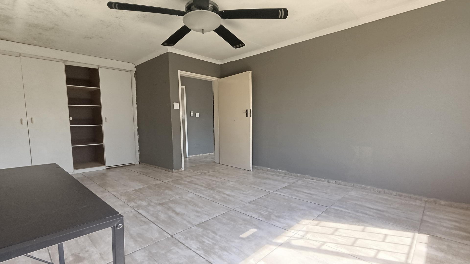 Bed Room 1 of property in Glen Marais