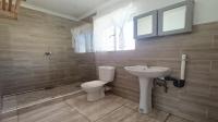 Bathroom 1 of property in Glen Marais