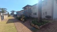 Front View of property in Glen Marais