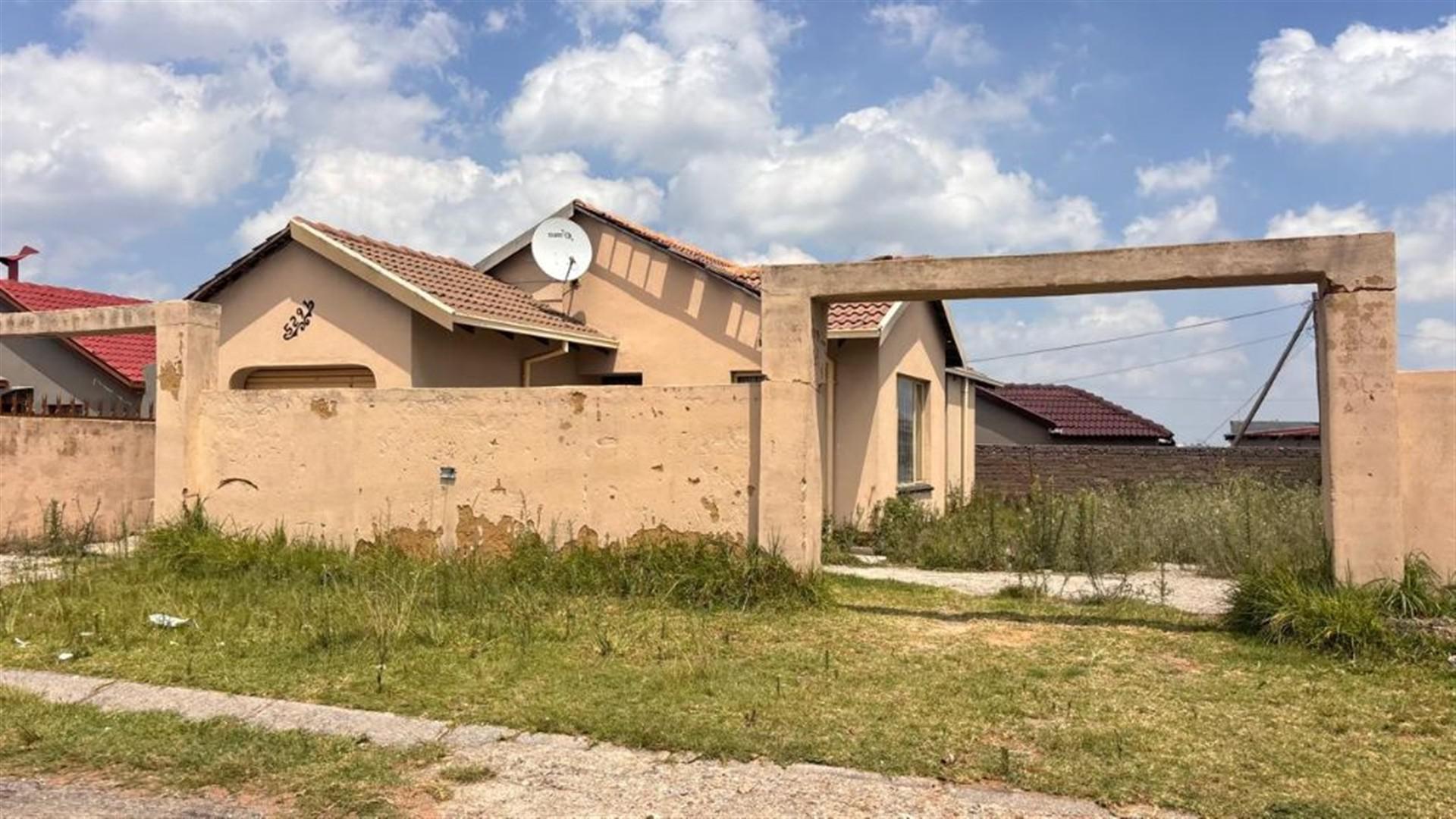 Front View of property in Kagiso