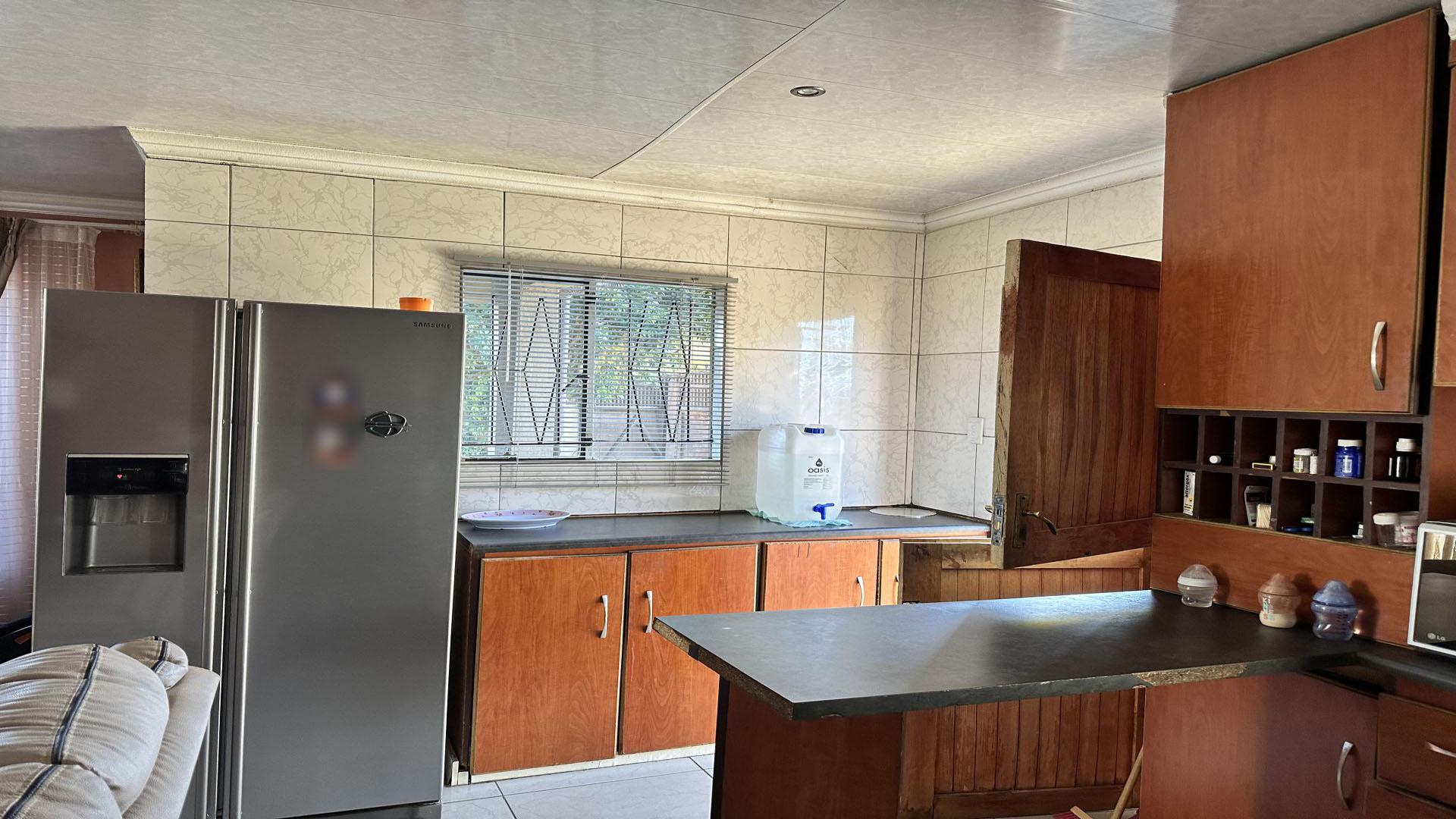 Kitchen of property in Kimberley