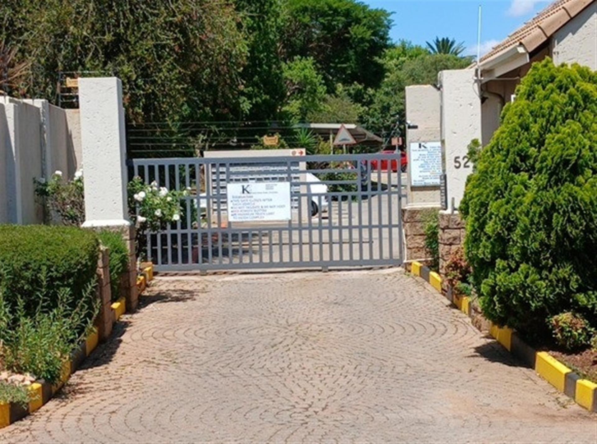 Front View of property in Edenvale
