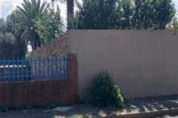 Front View of property in Orange Grove