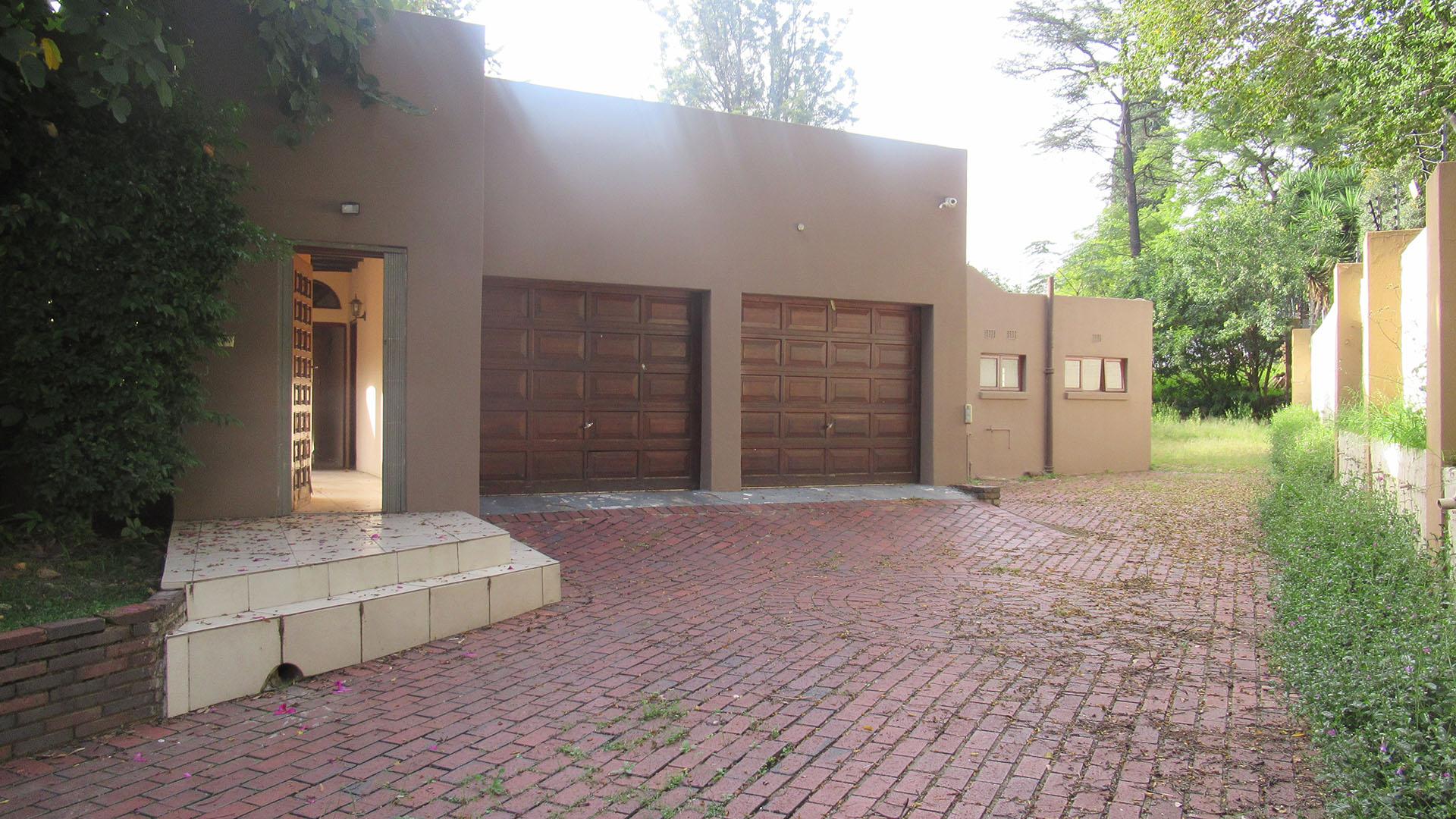 Front View of property in Bryanston