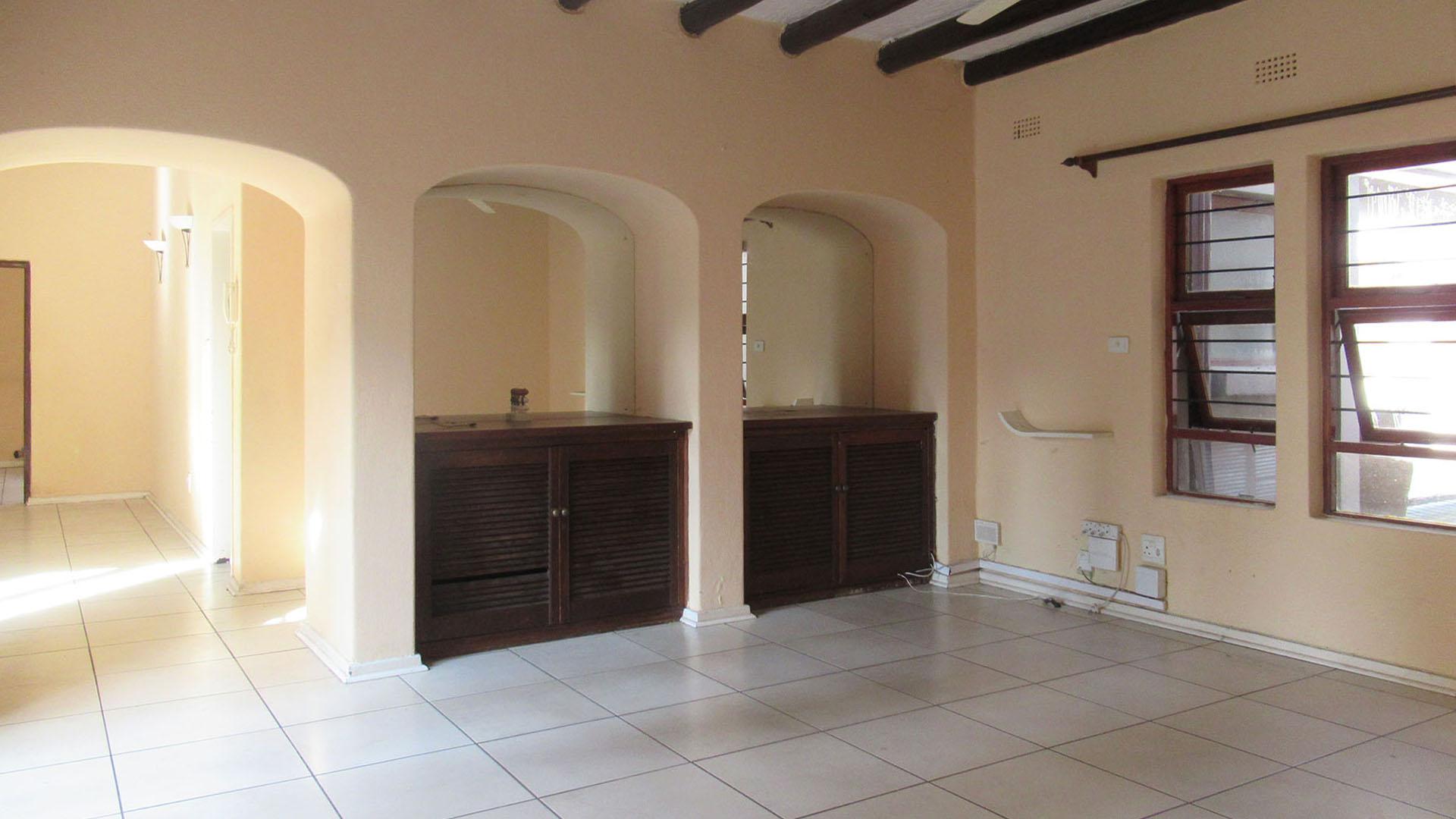 Dining Room - 36 square meters of property in Bryanston