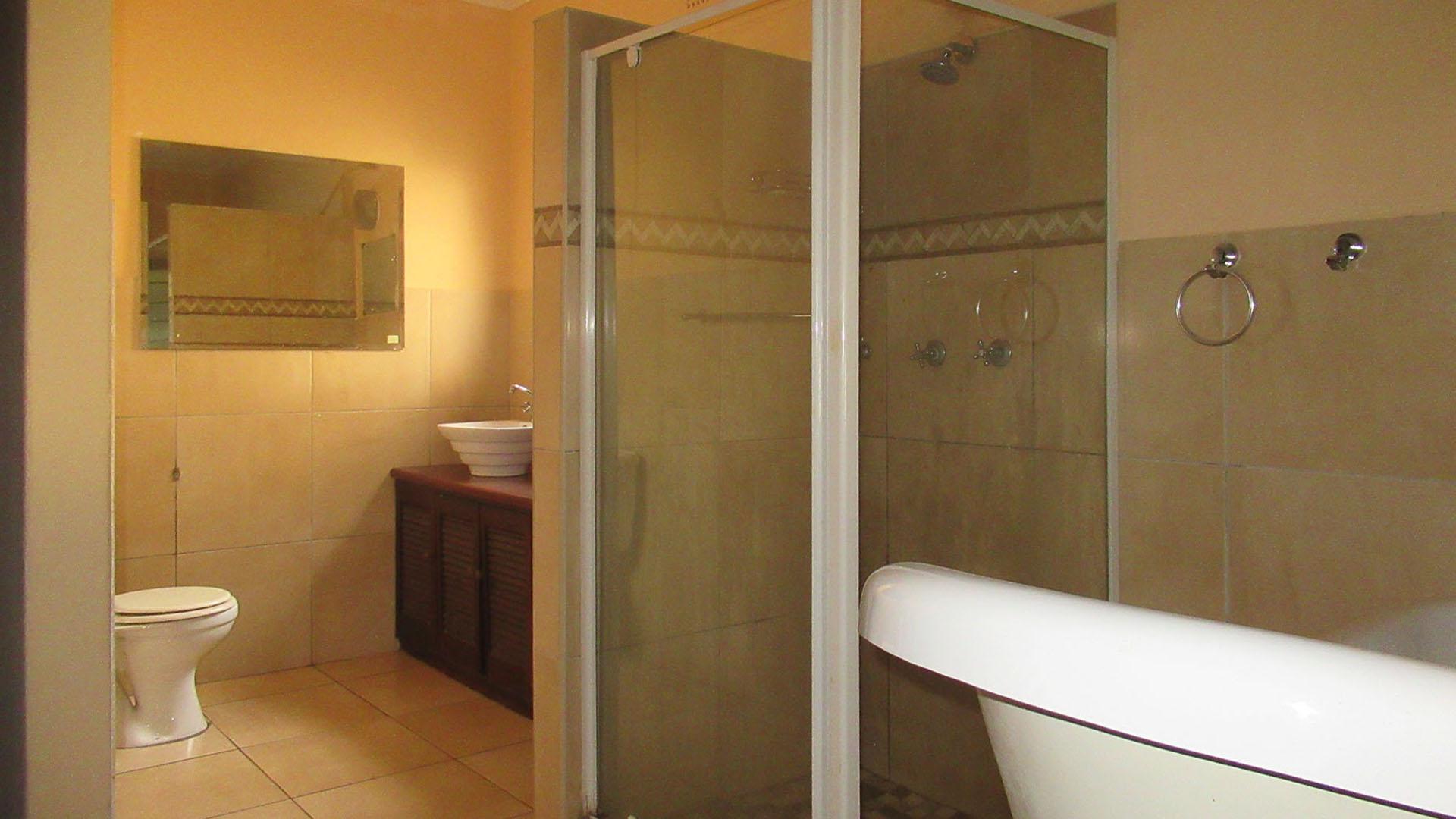 Main Bathroom - 8 square meters of property in Bryanston