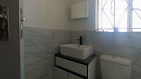 Bathroom 1 - 4 square meters of property in Country View