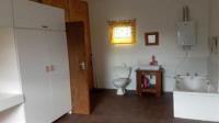 Bathroom 1 of property in Albertinia