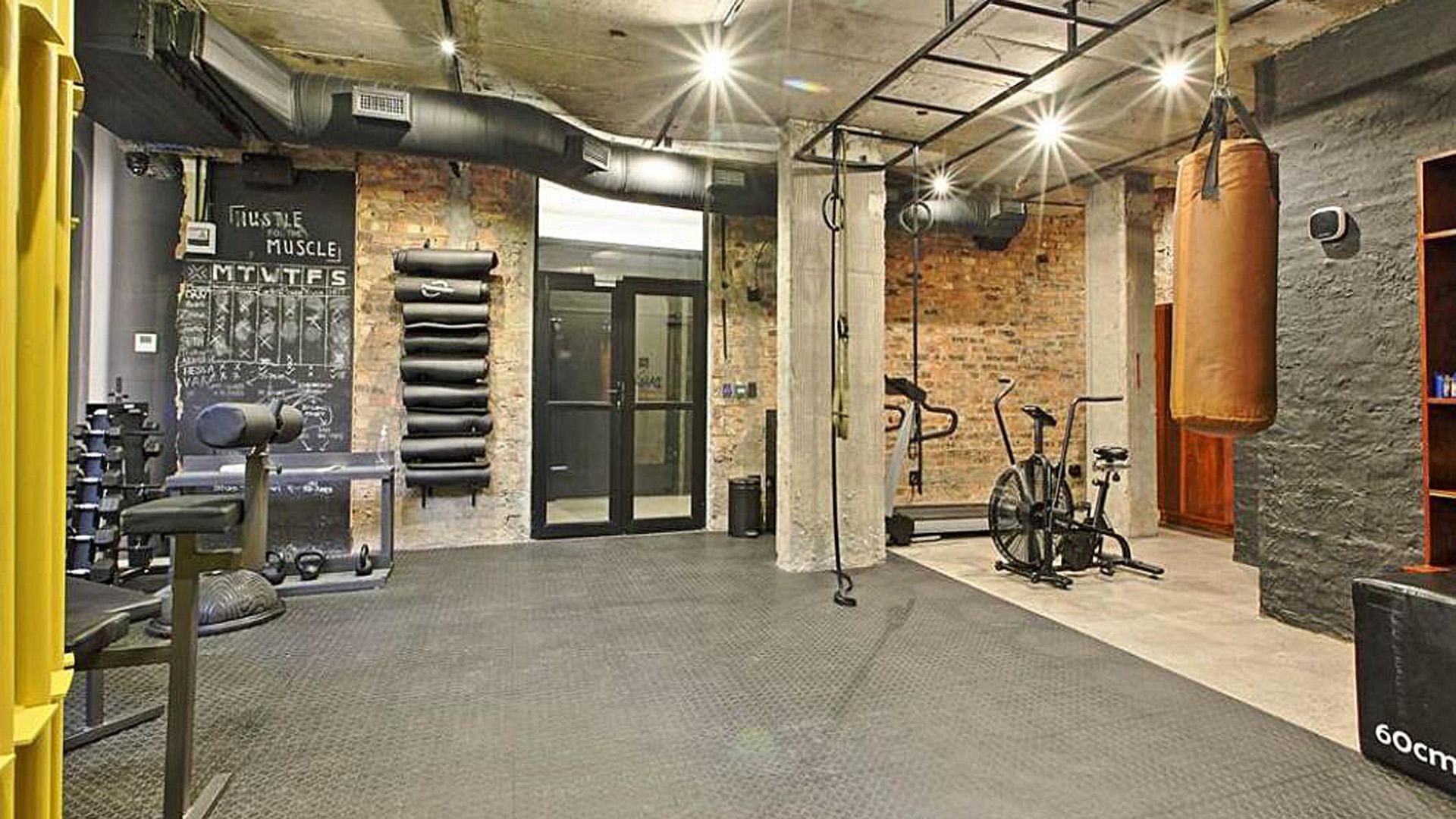 Entertainment of property in Sandown