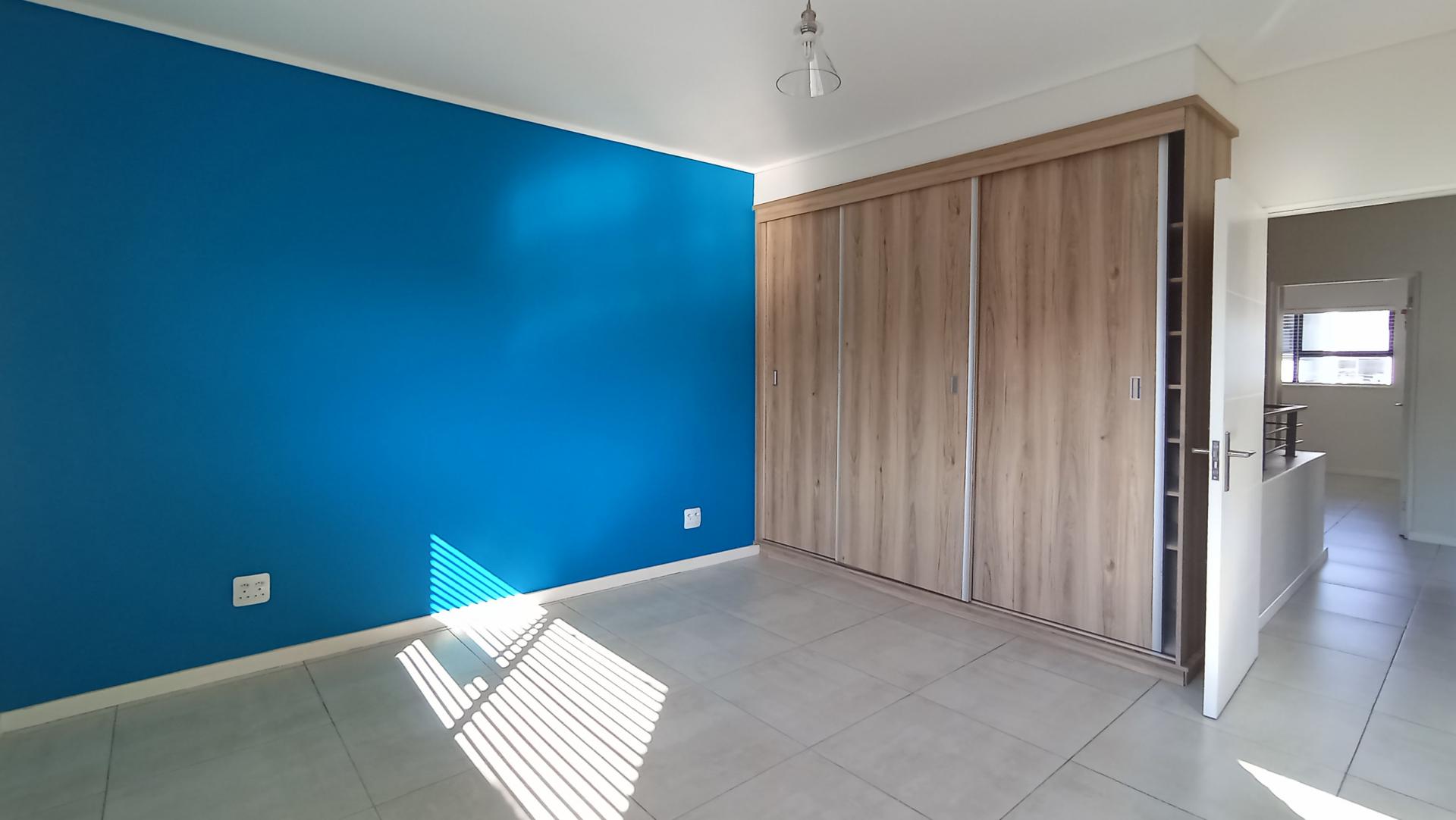 Main Bedroom - 16 square meters of property in Sharonlea